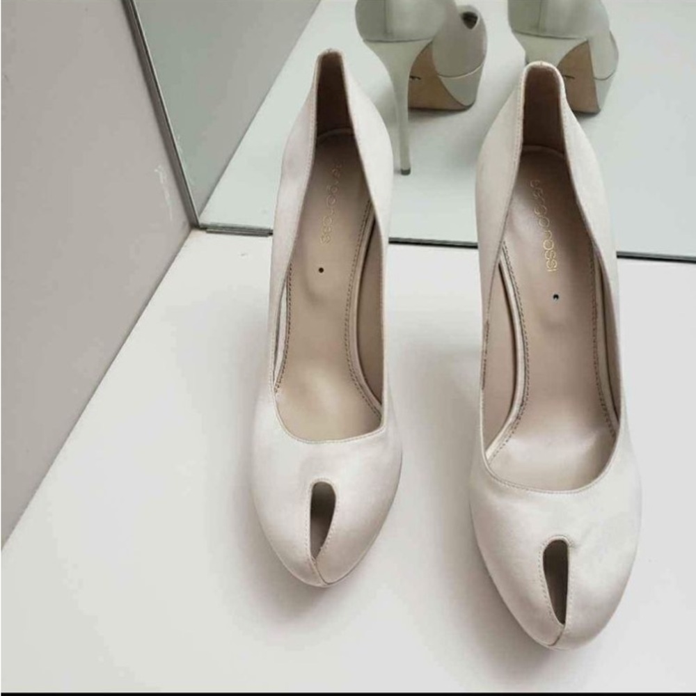 Authentic Sergio Rossi heels size 40
